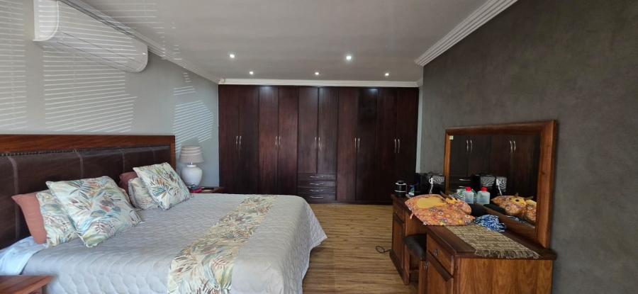 4 Bedroom Property for Sale in Wilkoppies North West